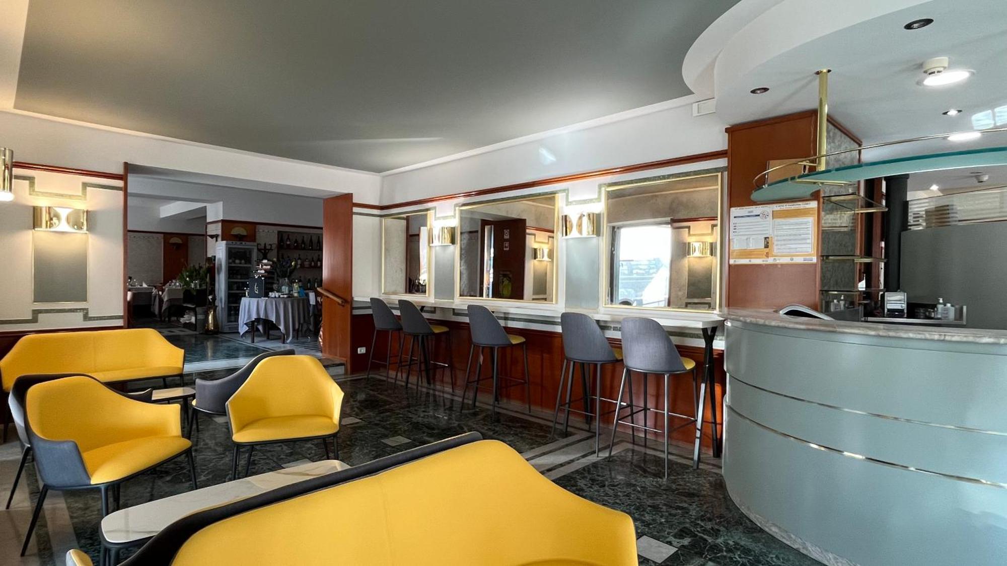 Hotel Centrale ซานเปลเลกรีโน แตร์เม ภายนอก รูปภาพ