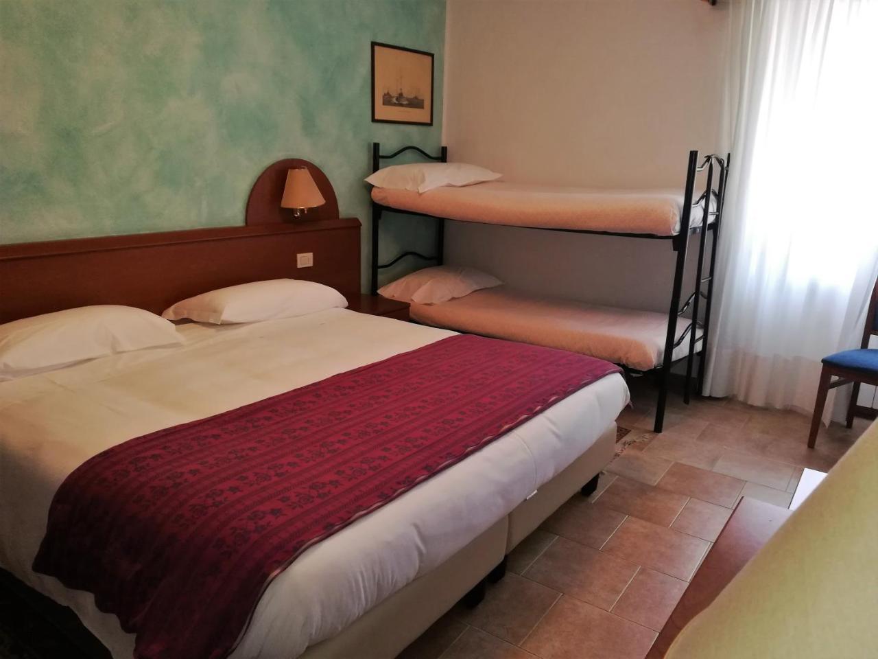 Hotel Centrale ซานเปลเลกรีโน แตร์เม ภายนอก รูปภาพ